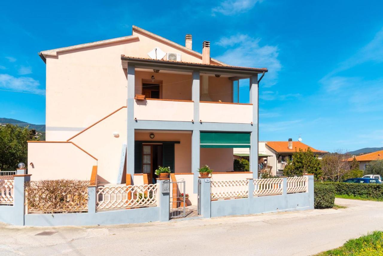 Appartamento Passeggiata Al Mare Марина-ди-Кампо Экстерьер фото